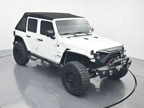 Used 2023 Jeep Wrangler Unlimited Sahara w/ Cold Weather Group AWD/4WD image 31