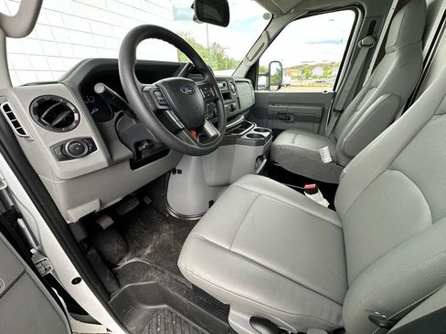 New 2027 Ford E-450 and Econoline 450 Super Duty w/ Power Equipment Group RWD image 12