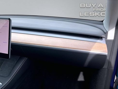 Used 2023 Tesla Model Y Long Range AWD/4WD image 17