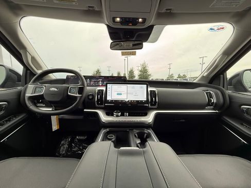 New 2026 Ford Expedition Max Platinum w/ Driver's Package image 31