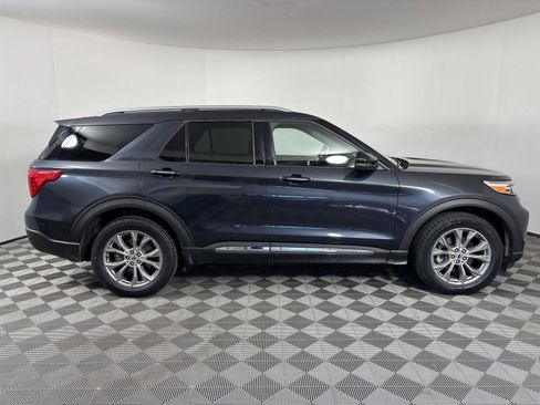 Used 2022 Ford Explorer Limited w/ Equipment Group 301A image 9
