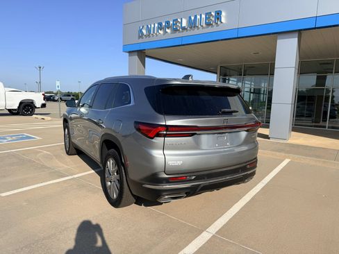 Used 2026 Buick Enclave Preferred FWD image 11