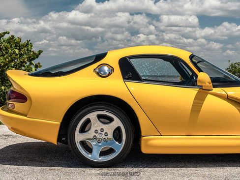 Used 2001 Dodge Viper GTS RWD image 10
