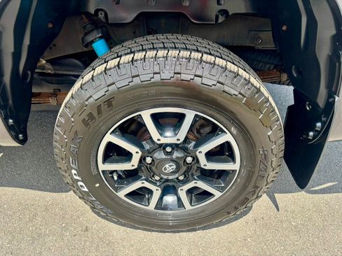 Used 2020 Toyota Tundra Limited w/ Limited Premium Package AWD/4WD image 36