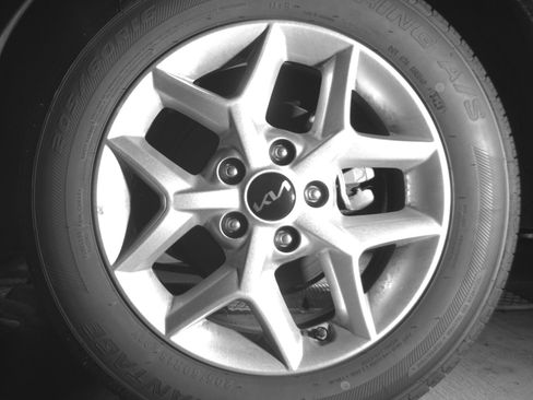 Used 2025 Kia Soul LX w/ LX Technology Package image 21