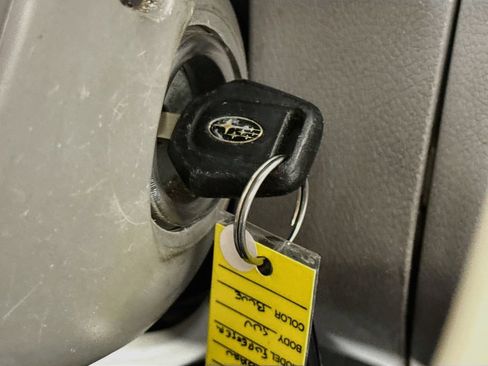 Used 2013 Subaru Forester 2.5X Premium AWD/4WD image 18