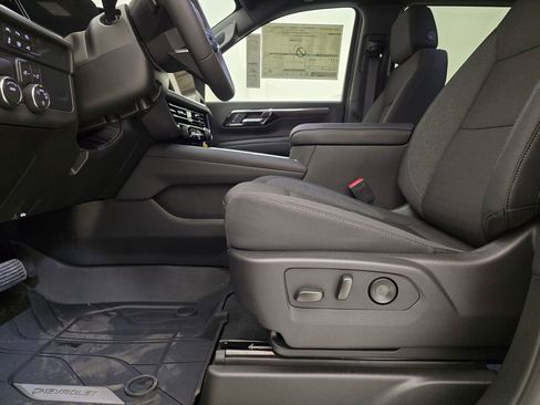 New 2026 Chevrolet Tahoe LS image 2