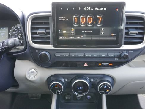 Used 2021 Hyundai Venue w/ Cargo Package image 13