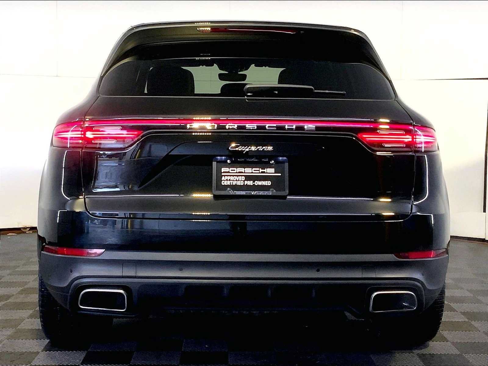 Certified 2023 Porsche Cayenne AWD/4WD image 6