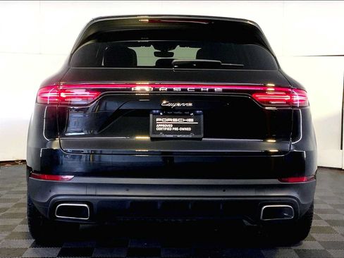 Certified 2023 Porsche Cayenne AWD/4WD image 6