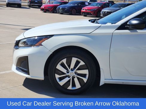 Used 2024 Nissan Altima 2.5 S image 9