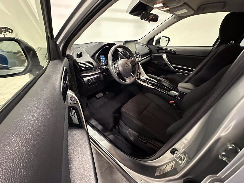 Used 2024 Mitsubishi Eclipse Cross AWD image 18