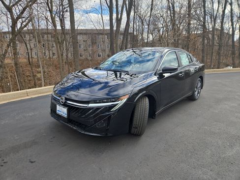 New 2026 Nissan Sentra SL w/ Floor Mat Package image 4