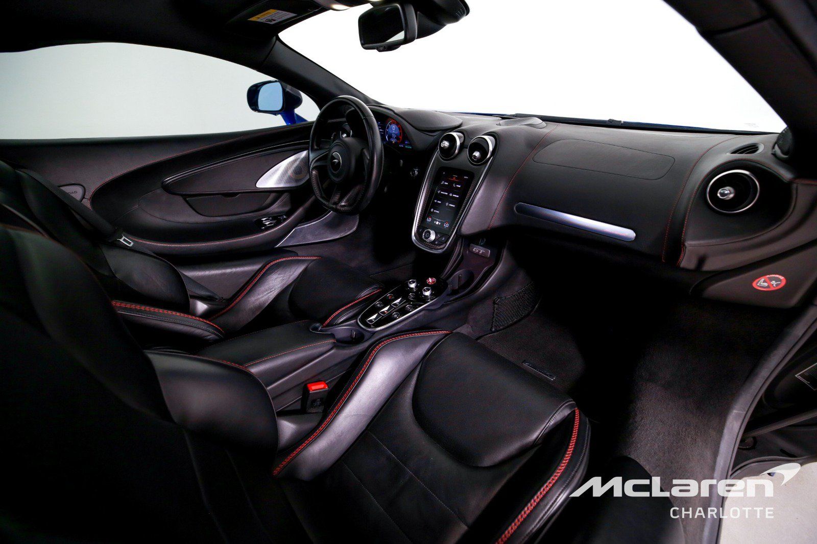 Used 2021 McLaren GT RWD image 20