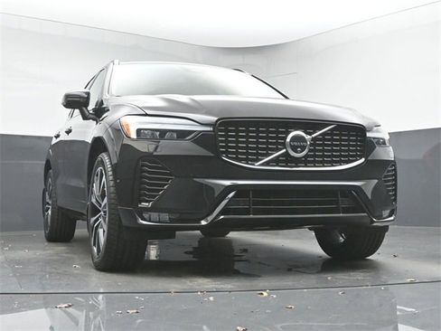 Used 2024 Volvo XC60 B5 Plus w/ Climate Package image 35