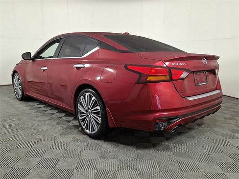 Used 2023 Nissan Altima 2.5 SL image 7