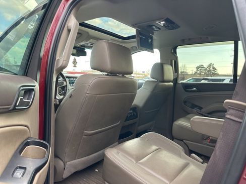 Used 2017 GMC Yukon SLT w/ Open Road Package image 9