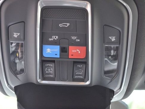 New 2026 Jeep Grand Cherokee Laredo X AWD/4WD image 29