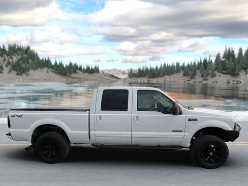 Used 2003 Ford F250 XLT AWD/4WD image 2