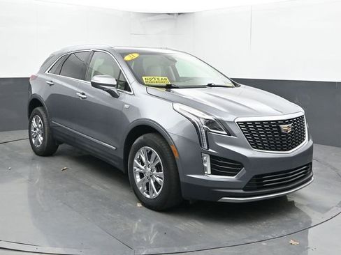 Used 2021 Cadillac XT5 Premium Luxury w/ LPO, Floor Liner Package AWD/4WD image 6