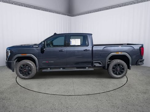 Certified 2024 GMC Sierra 2500 AT4 w/ AT4 Preferred Package image 5