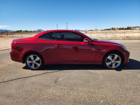 Used 2010 Lexus IS 350C image 4