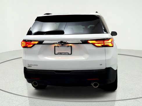 Used 2024 Chevrolet Traverse LT FWD image 4