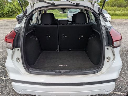 Used 2024 Nissan Kicks S FWD image 31