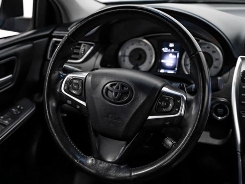 Used 2016 Toyota Camry SE FWD image 18