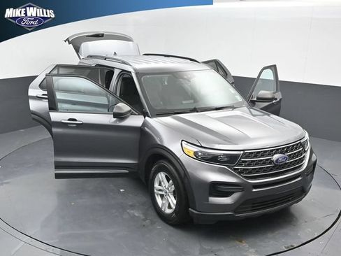 Certified 2023 Ford Explorer XLT RWD image 25