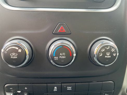 Used 2014 RAM 3500 Big Horn image 32