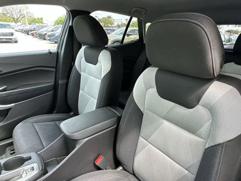 Used 2025 Chevrolet Trax LS FWD image 14