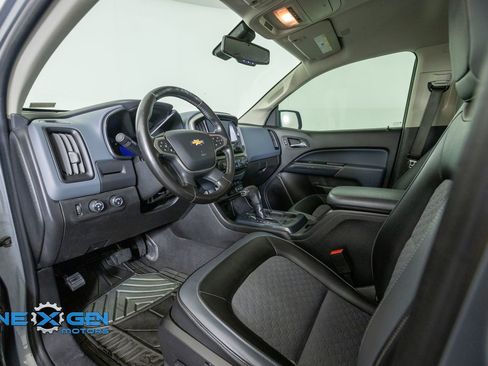 Used 2020 Chevrolet Colorado Z71 AWD/4WD image 10