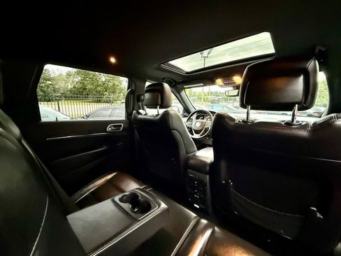 Used 2021 Jeep Grand Cherokee Limited image 28