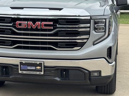 Used 2026 GMC Sierra 1500 SLT AWD/4WD image 10