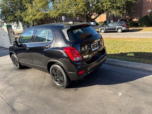 Used 2017 Chevrolet Trax LS image 4
