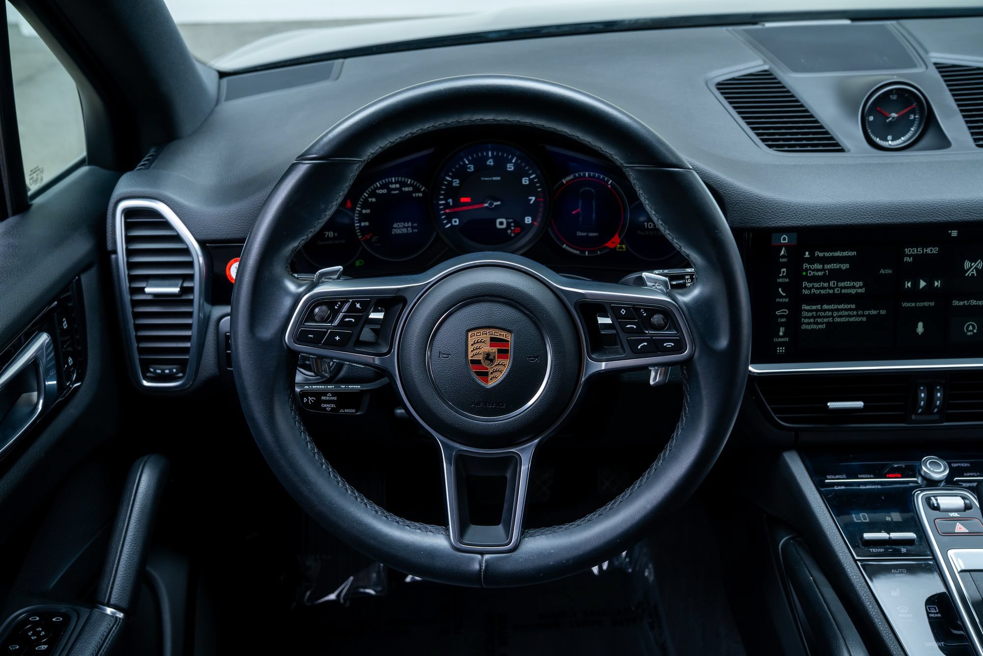 Used 2019 Porsche Cayenne AWD/4WD image 11