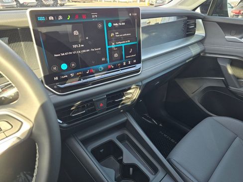 New 2026 Volkswagen Tiguan SE image 28