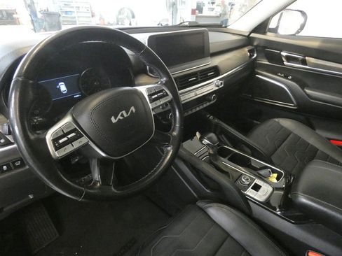 Used 2022 Kia Telluride SX image 9