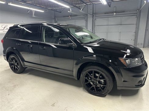 Used 2017 Dodge Journey SXT w/ Blacktop Package image 13