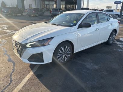 Used 2025 Nissan Altima 2.5 SV