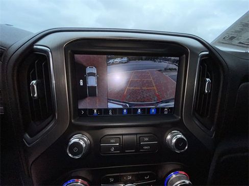 Used 2021 GMC Sierra 2500 Denali w/ Denali Ultimate Package image 27