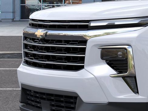 New 2025 Chevrolet Traverse LT image 14