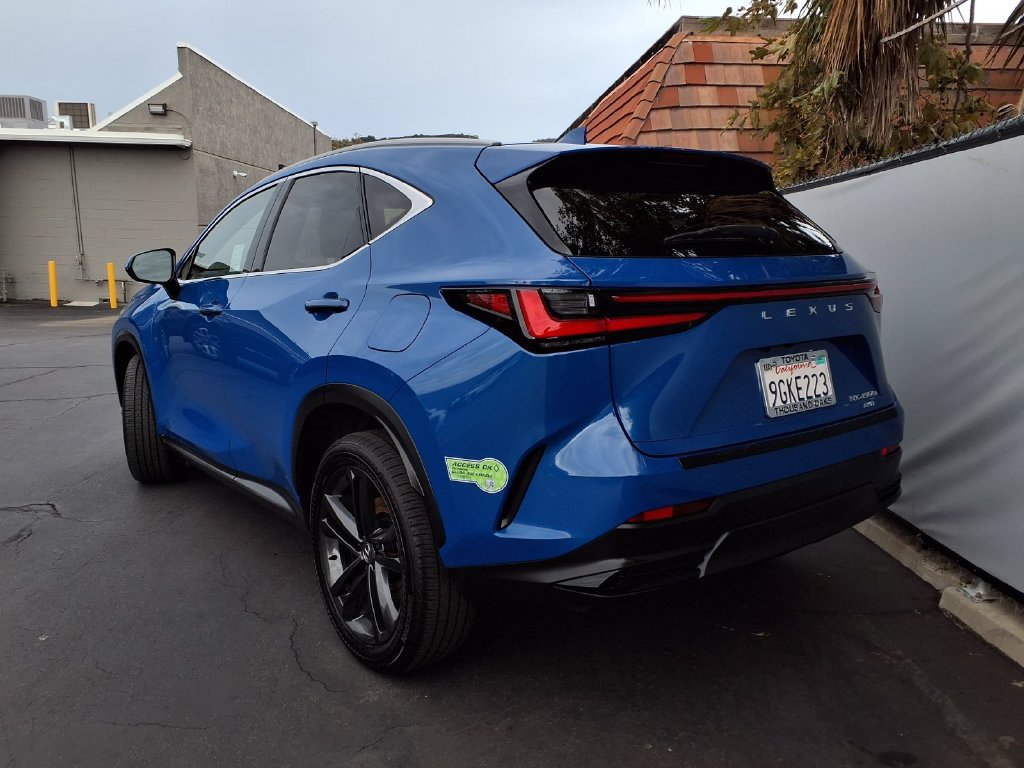 Used 2024 Lexus NX 450h+ AWD w/ Vision Package image 6