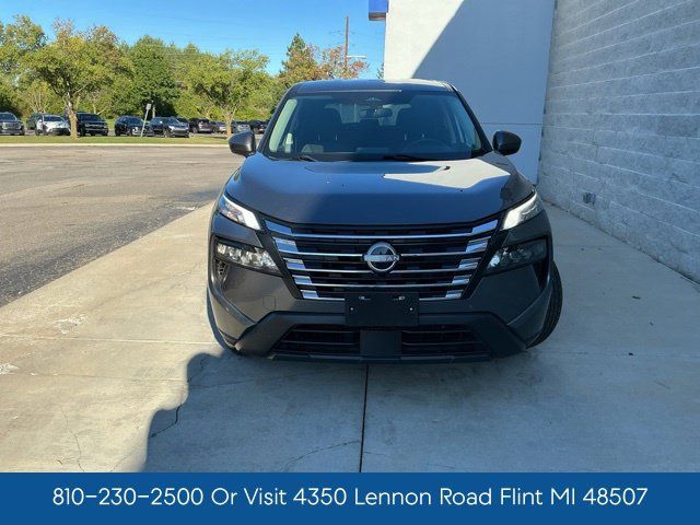 Used 2024 Nissan Rogue SV FWD image 8
