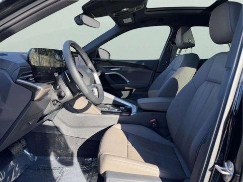 Certified 2025 Audi Q5 Premium w/ Convenience Package image 19