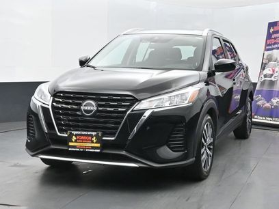 Used 2024 Nissan Kicks SV