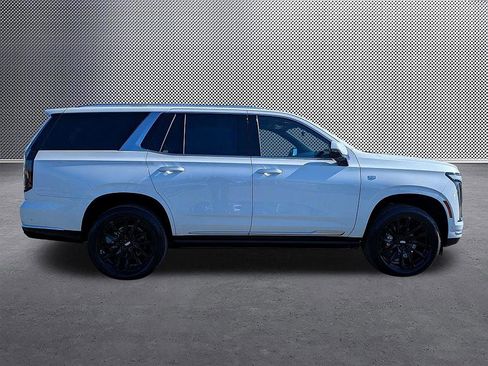 New 2026 Cadillac Escalade Luxury w/ Touring Package image 4