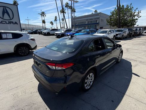 Used 2026 Toyota Corolla LE FWD image 5