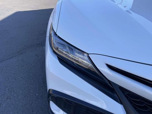 Used 2024 Toyota Camry SE image 16